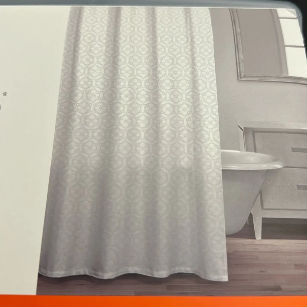 CARO HOME Shower Curtain - Perugia White - 72”x72”